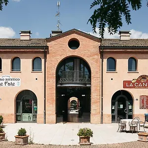 Incantevole Parcheggio Nel Medolla